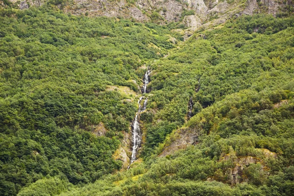 Norveç'te şelale — Stok fotoğraf