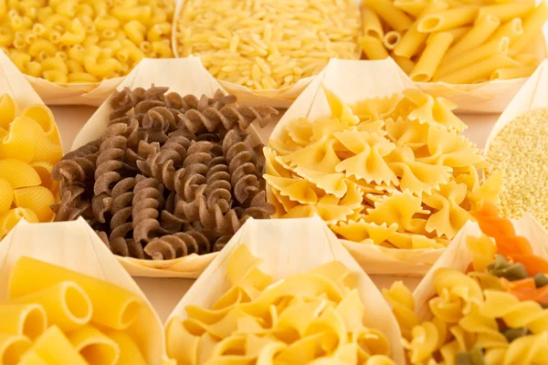 Verschiedene Arten von Pasta — Stockfoto