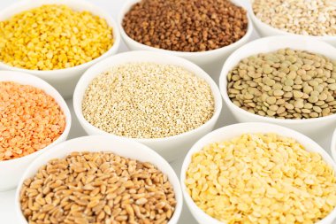 Mısır gevreği ve fasulye koleksiyonu.