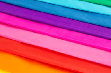 Renkli krep kağıtları