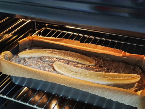 Gezond Vegetarisch Vers Gebakken Bananenbrood Houten Plank — Stockfoto