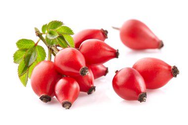 kuşburnu yaprakları ile