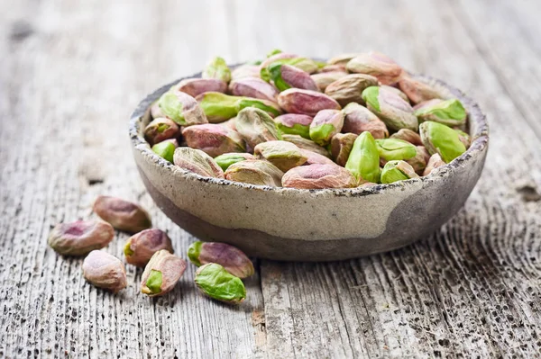Pistachio Nuts Wooden Background — Stock Photo, Image