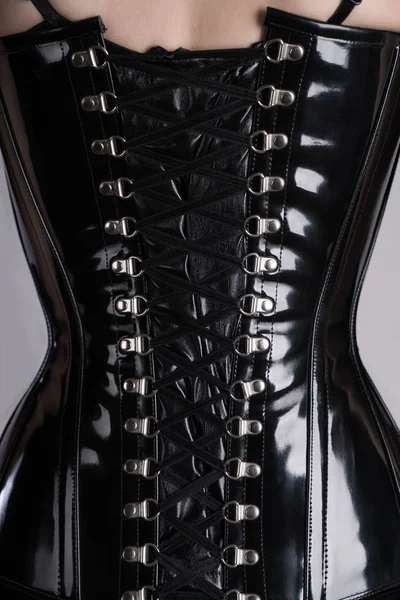  kadın siyah parlak korse  