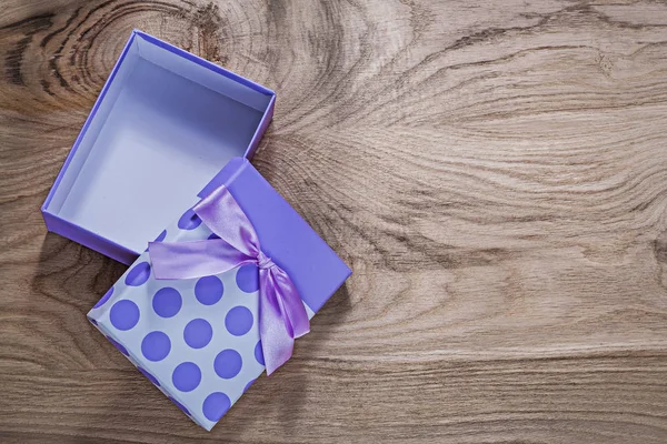gift box with lilac bow