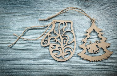 ahşap mitten ve Noel ağacı