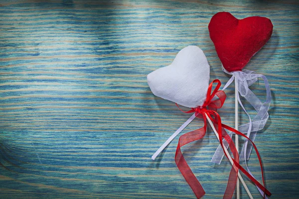 白と赤のバレンタイン ハート — ストック写真