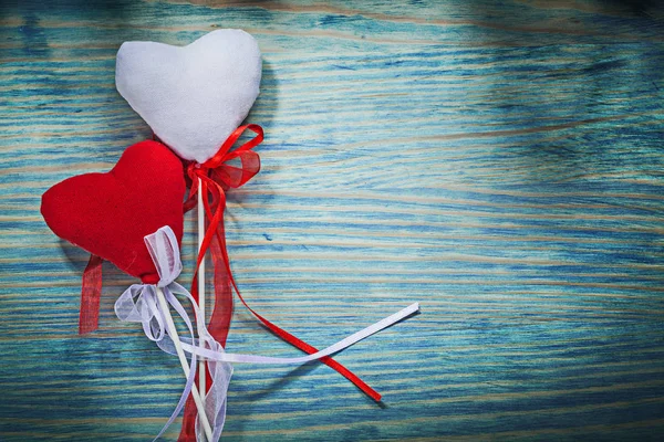 Beyaz ve kırmızı Valentine Kalpler — Stok fotoğraf