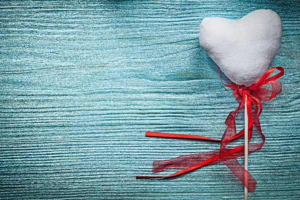 Corazón blanco de San Valentín con burocracia — Foto de Stock