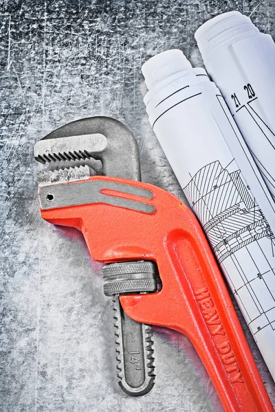 Monkey wrench blueprints on metallic background construction con — Stock Photo, Image