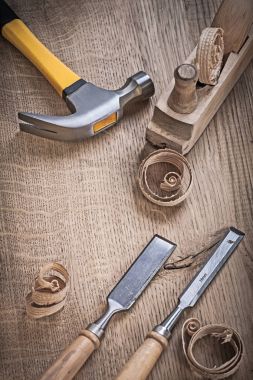 planlayıcısı chissels talaşı ahşap üzerine çekiç