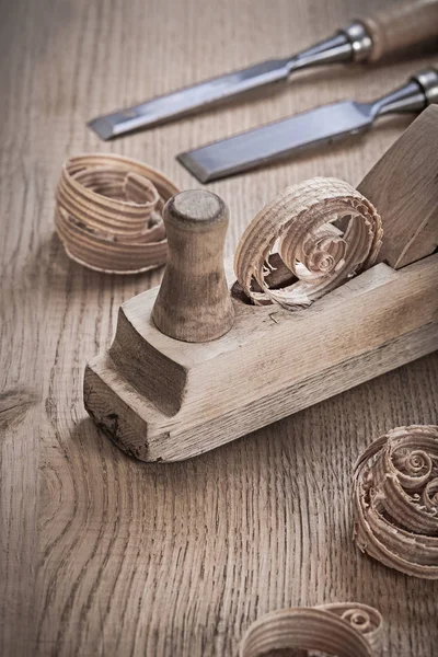 Close-up op houtbewerkers planner en chissels — Stockfoto