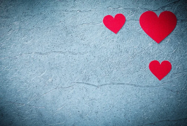 Corazones rojos sobre fondo metálico Tarjeta de San Valentín — Foto de Stock