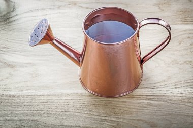 Vintage sulama pot ahşap Kurulu Tarım konsantrasyon su ile