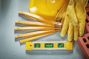 Ahşap mete inşaat seviyesi kırmızı tuğla baret Emanet eldiven