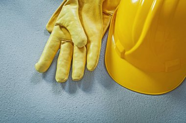 Baret deri koruyucu eldiven beton yüzeyinde oluşturmak