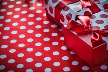 Noel hediyeleri benekli kırmızı Tekstil kutlamalar kavramı