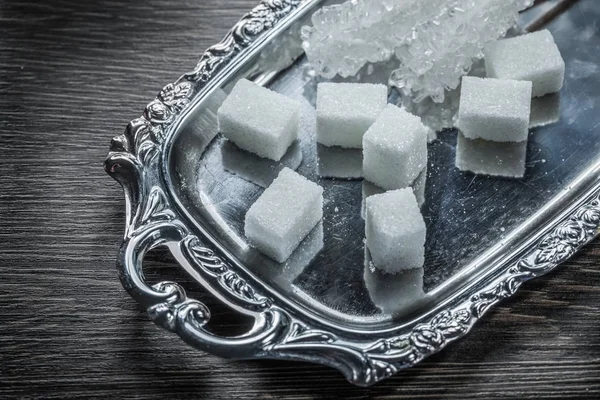 Zucchero cubetti bastoni su vassoio — Foto Stock