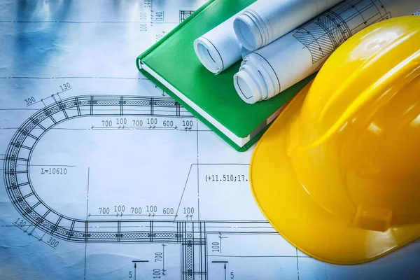 Baret inşaat planları not etmek üstünde blueprint