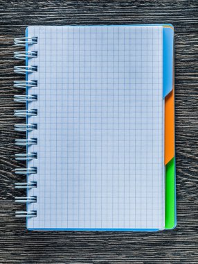 Antika ahşap tahta üstten görünüm üzerinde kontrol notepad açıldı