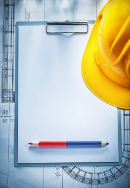 Pano kalem kask blueprint inşaat conce üzerinde bina