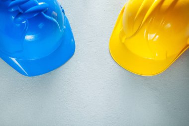 Beton zemin üzerine bina kask