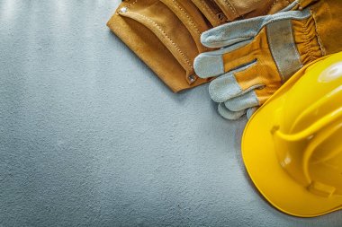 Kask beton zemin üzerine bina aracı kemer Emanet eldiven