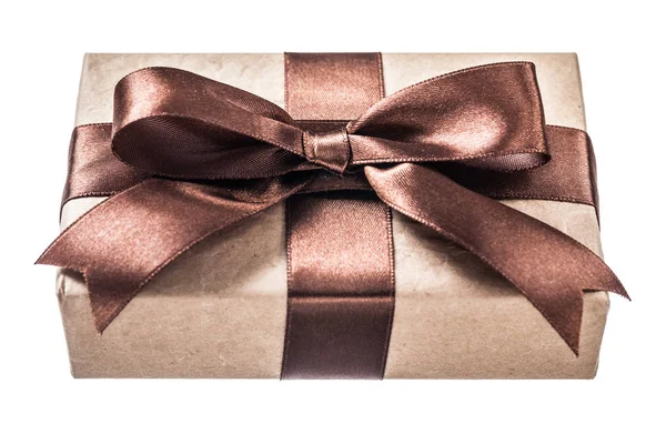 Caja de regalo vintage con nudo marrón aislado en blanco —  Fotos de Stock