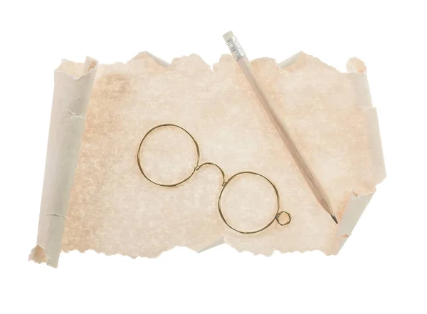 Vintage roll gafas lápiz aislado en blanco —  Fotos de Stock