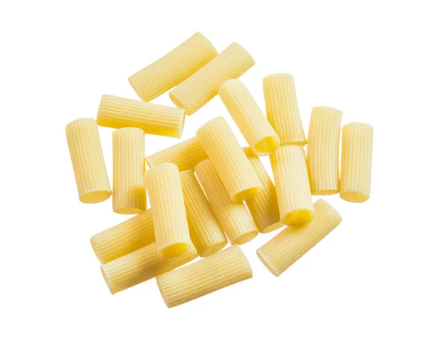 Heap of ribbed macaroni isolated on white — Stock Photo, Image