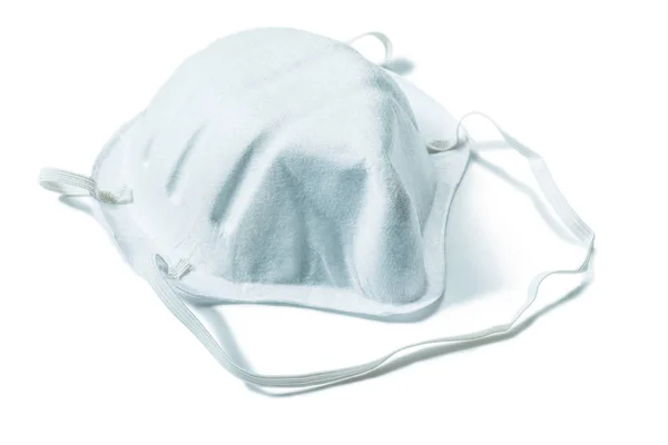 Szövet szűrő biztonsági maszk elszigetelt fehér háttér közelről — Stock Fotó