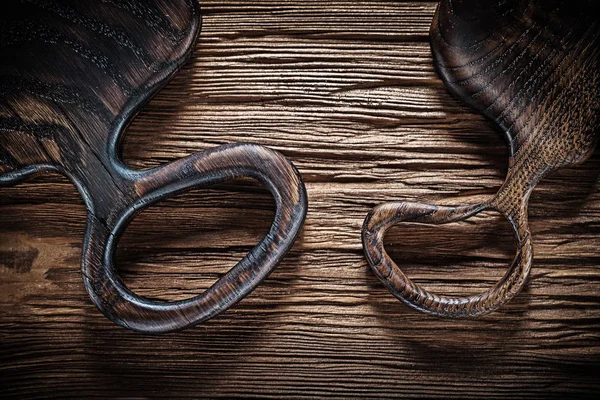 Tabla de cortar madera vintage oscura vista muy de cerca — Foto de Stock