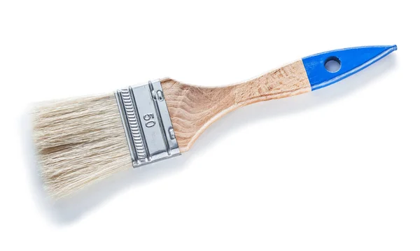 Pincel de pintura com cerda natural e cabo de madeira isolado em w — Fotografia de Stock
