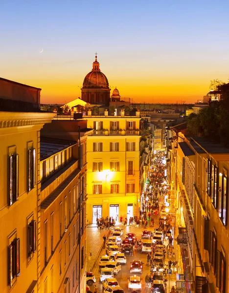 Rom Old Town street i skymningen — Stockfoto