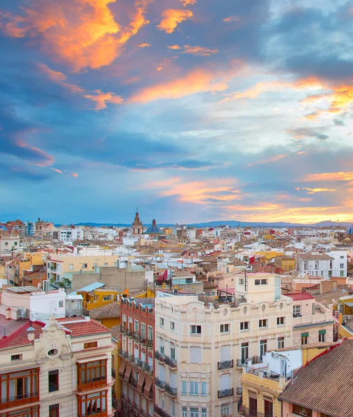 O horizonte do pôr-do-sol de Valencia. Espanha — Fotografia de Stock