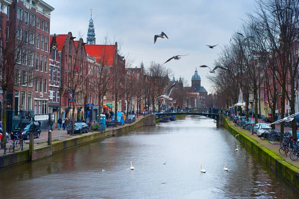 Amsterdam gamla stan — Stockfoto