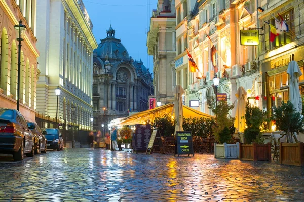 Bukarest gamla stadskärna, Rumänien — Stockfoto