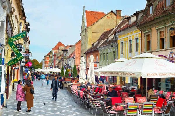 Brasov Old Town street — Stockfoto