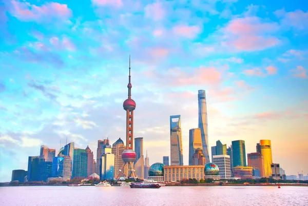 Shanghai skyline at sunset. China — Stock Photo, Image