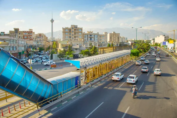 Skyline di Teheran con autostrada — Foto Stock