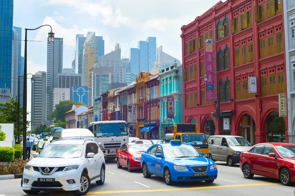 Drukke verkeer onderweg in Chinatown — Stockfoto