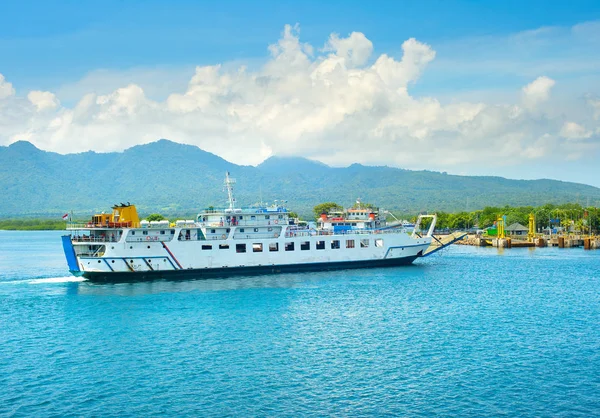 Java Adası Feribot Tekne Bali Isalnd Üzerinden Endonezya — Stok fotoğraf