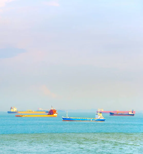 Navires Citernes Industriels Dans Port Singapour Dans Journée — Photo