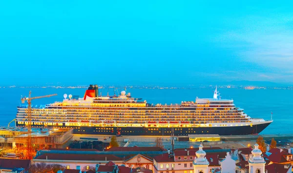 Fartyget Lissabon Passagerare Transport Hamn Portugal — Stockfoto