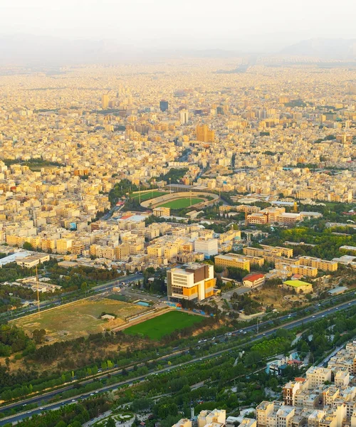 Línea del horizonte de Teherán al atardecer, Irán — Foto de Stock