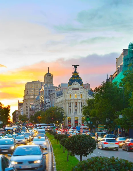 Madrid Centro città strada trafficata, Spagna — Foto Stock