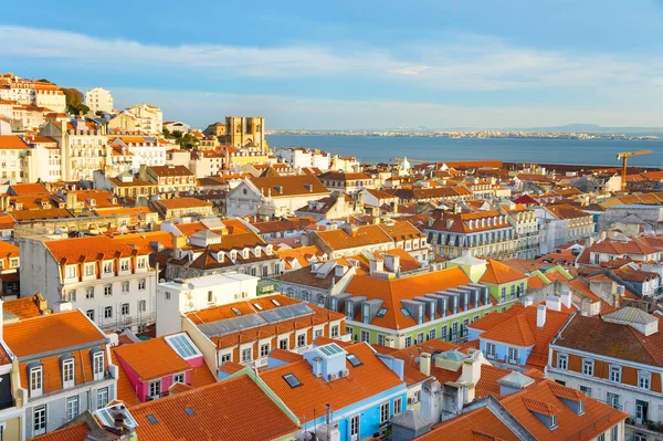Skyline Van Lissabon Met Beroemde Kathedraal Van Lissabon Bij Zonsondergang — Stockfoto