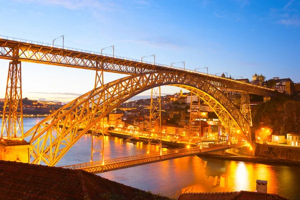 Casco Antiguo Oporto Puente Dom Luis Primer Plano Atardecer Portugal —  Fotos de Stock