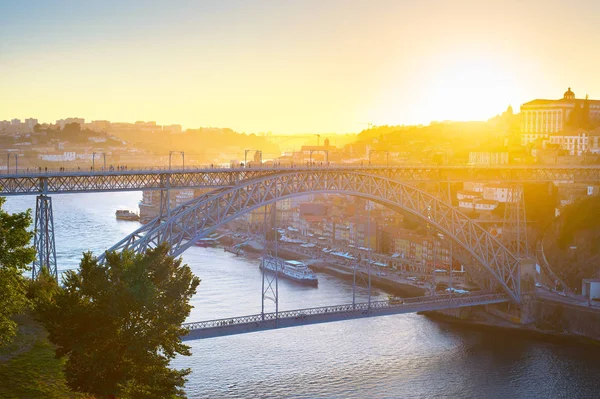 Città Vecchia Porto Dom Luis Ponte Tramonto Portogallo — Foto Stock