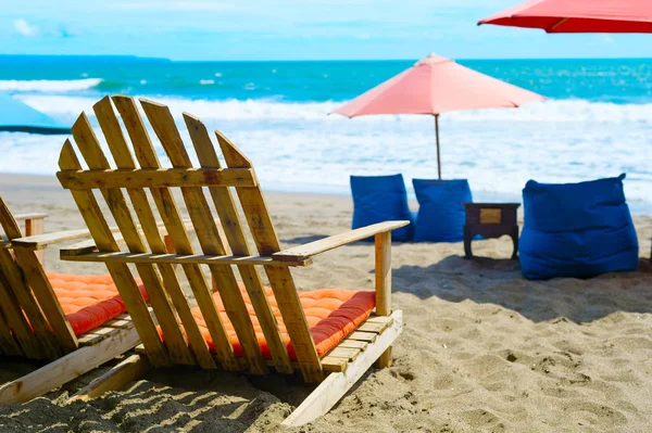 Cadeiras Sacos Guarda Chuvas Praia Tropical Oceânica Bali Island Indonésia — Fotografia de Stock